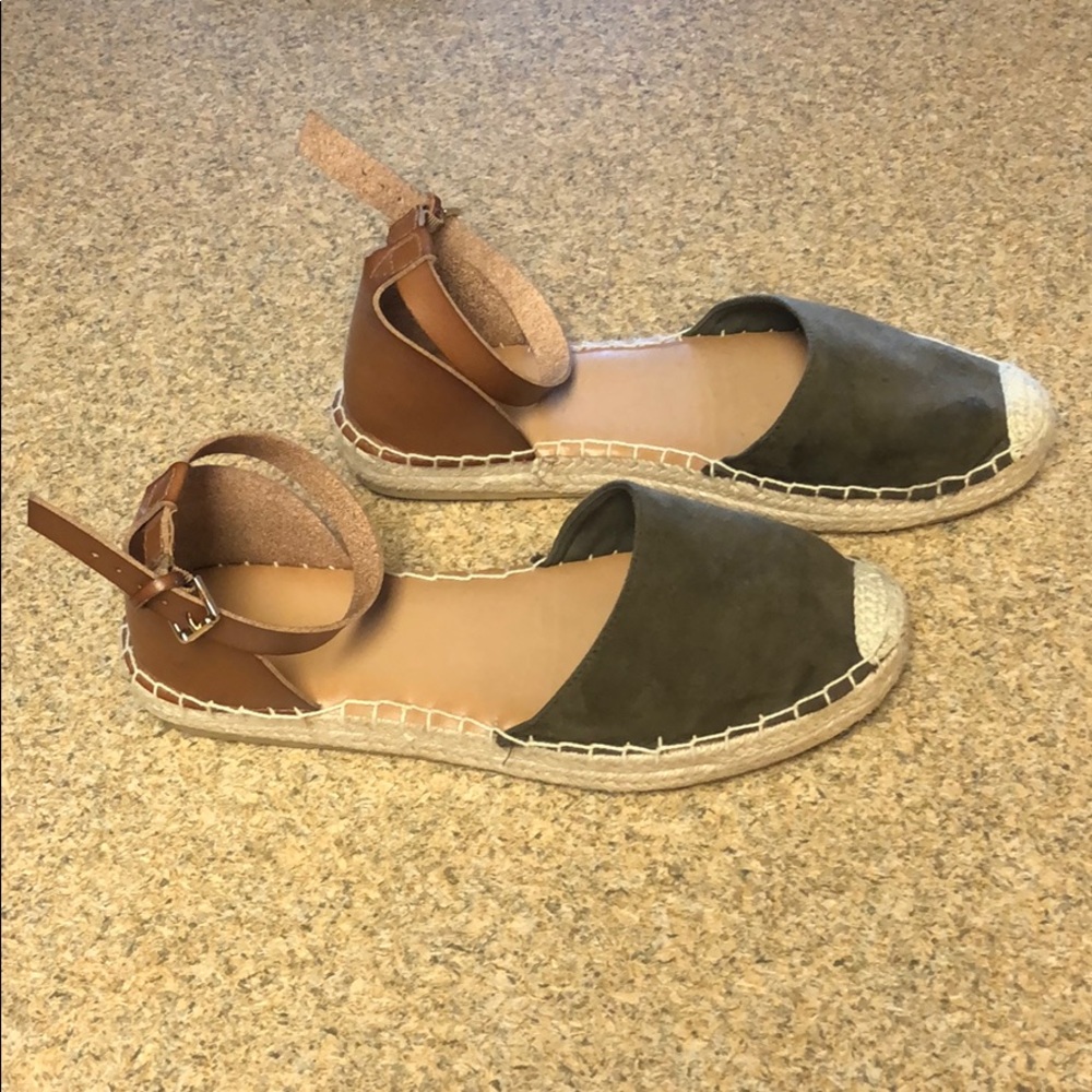 Old Navy Sandals